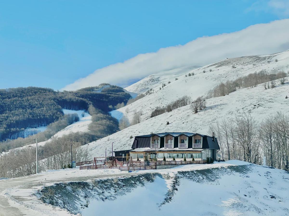 Honey Valley Bjelasnica Bed & Breakfast Екстериор снимка