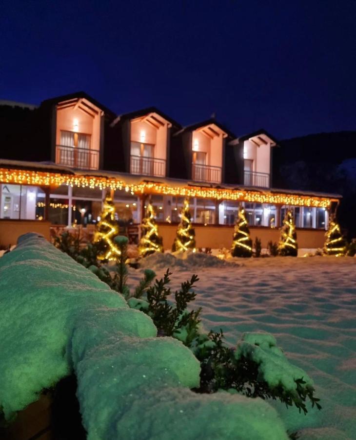 Honey Valley Bjelasnica Bed & Breakfast Екстериор снимка